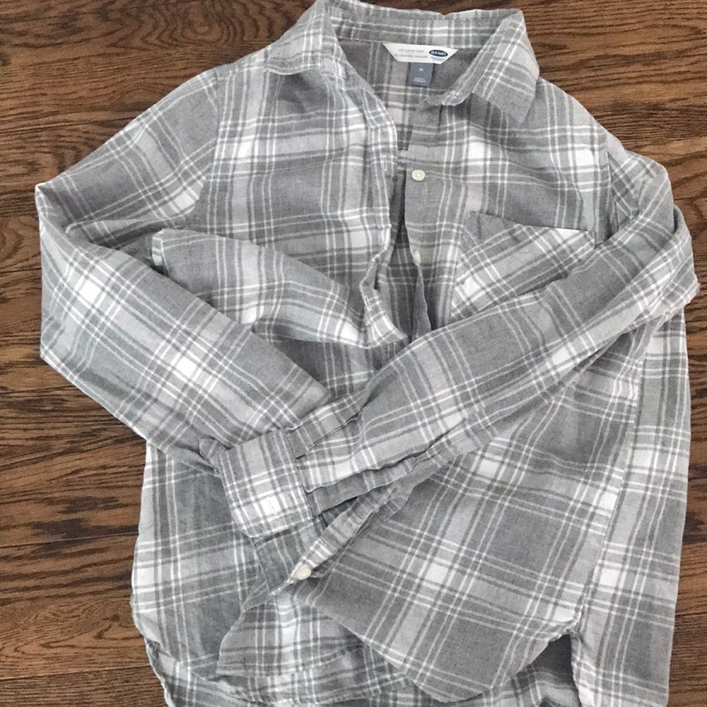 Women’s plaid shirt